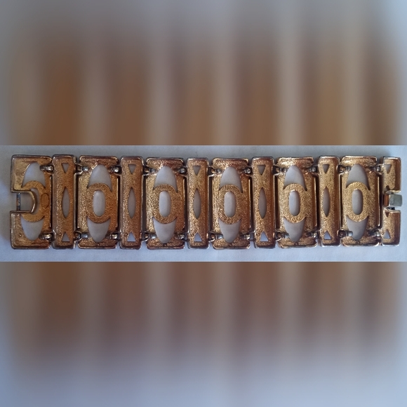 Kenneth Lane Signed Gold Tone VTG Oval Panel Link Heavy Statement Bracelet - Picture 14 of 15